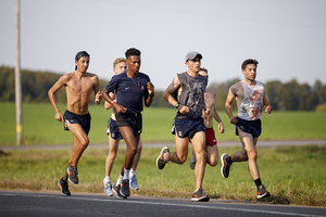 Smith only had one collegiate cross country offer, to Bucknell, so he chose to walk on at Syracuse. 