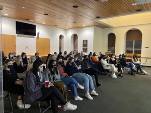 Founded in 2017 by SU alumna Jamie Vinick, the SU chapter of the network now boasts a membership of dozens of students.