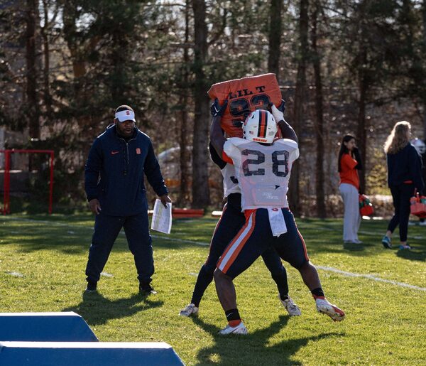 Syracuse’s Jeff Nixon interviews for Houston Texans OC job